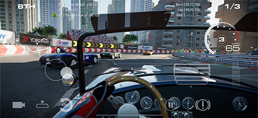 <strong>10 DISZIPLINEN ZU MEISTERN</strong><span>Von GT-Prototypen und Hypercars bis hin zu Trucks und Open Wheelers: Tritt gegen das Fahrerfeld an oder knacke deine eigenen Bestzeiten bei rasantem Circuit Racing, Elimination-Events und Time Trials.</span>