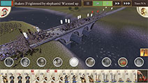 Une attaque de l'infanterie macédonienne met en déroute les Carthaginois.